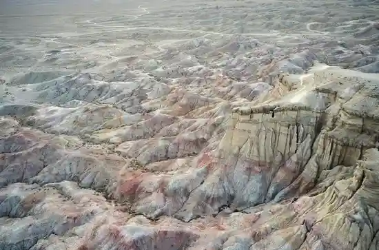 Tsagaan Suvarga (White Stupa)