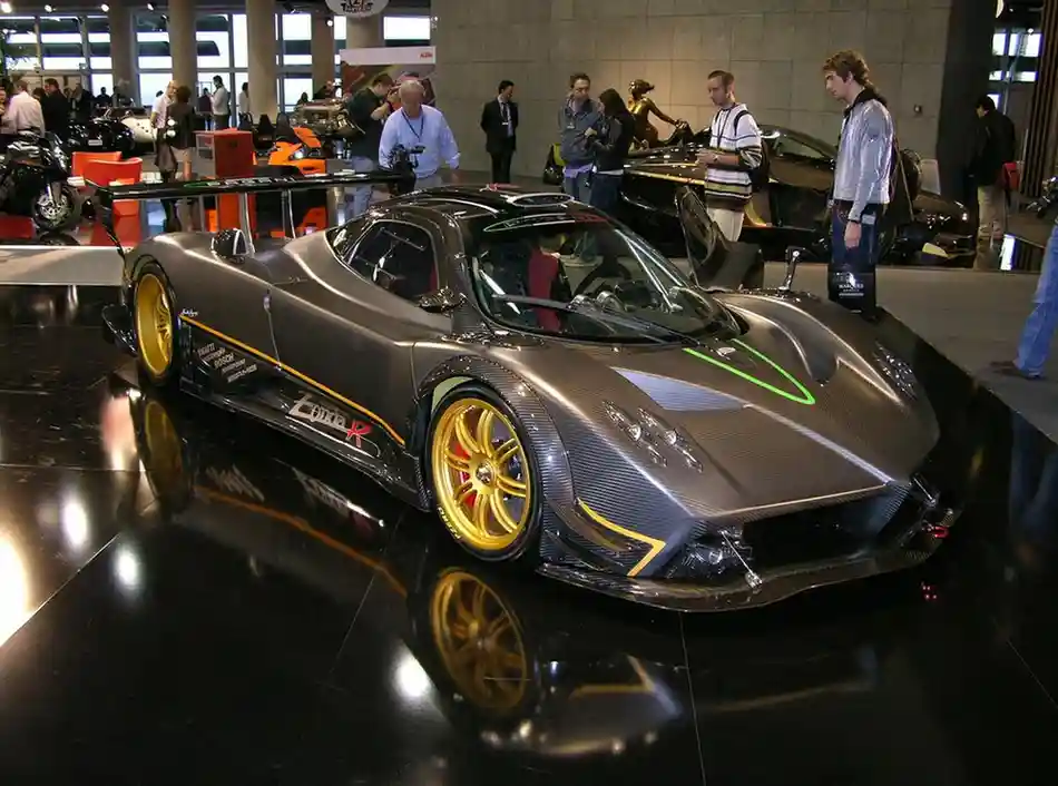 Pagani Zonda R
